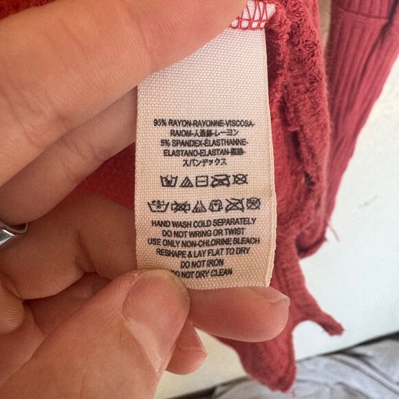 We The Free By Free People Red Waffle Knit Cowl Neck Tunic Top Womens S - Picture 5 of 9